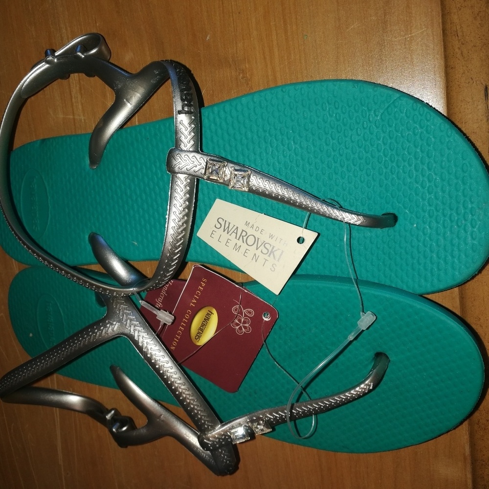 Brand new sandals